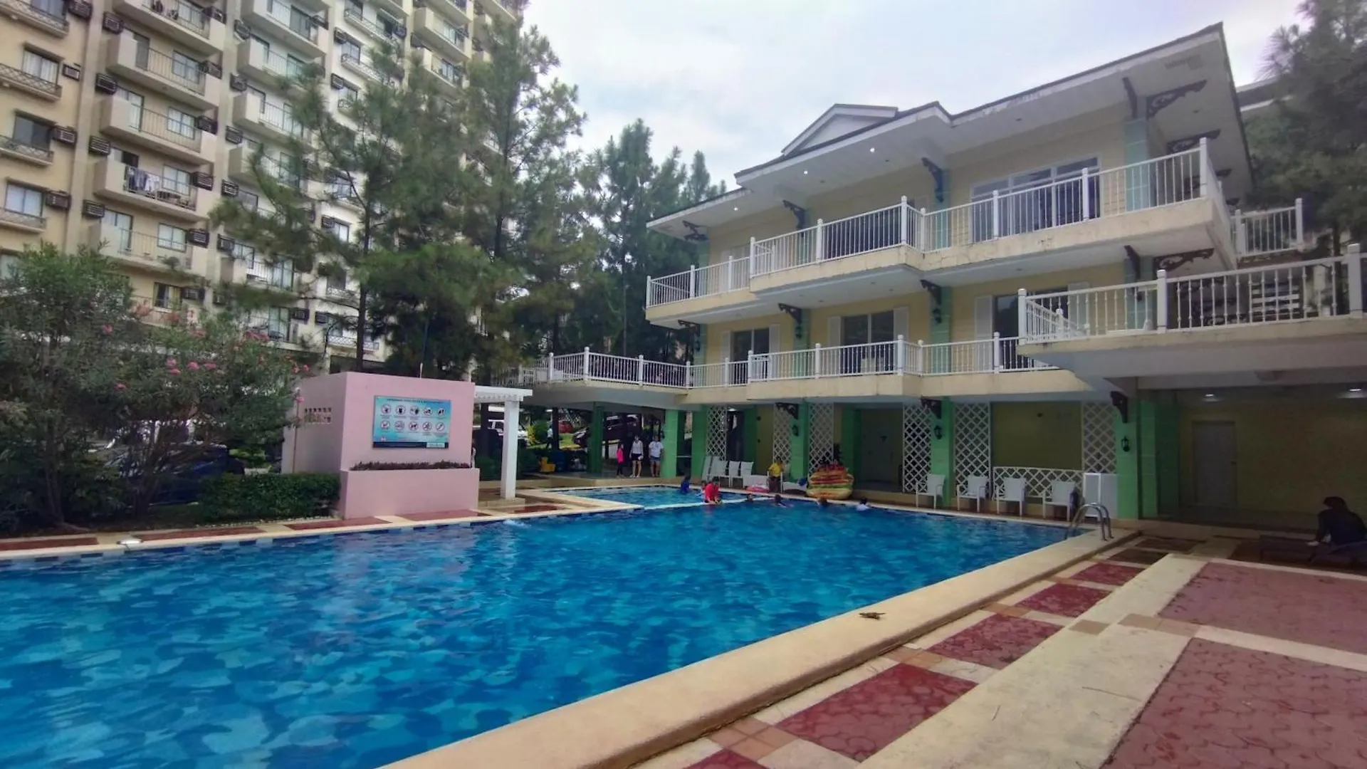 Hotel apartamentowy Studio Condo At Camella Northpoint Near Abreeza Mall Davao